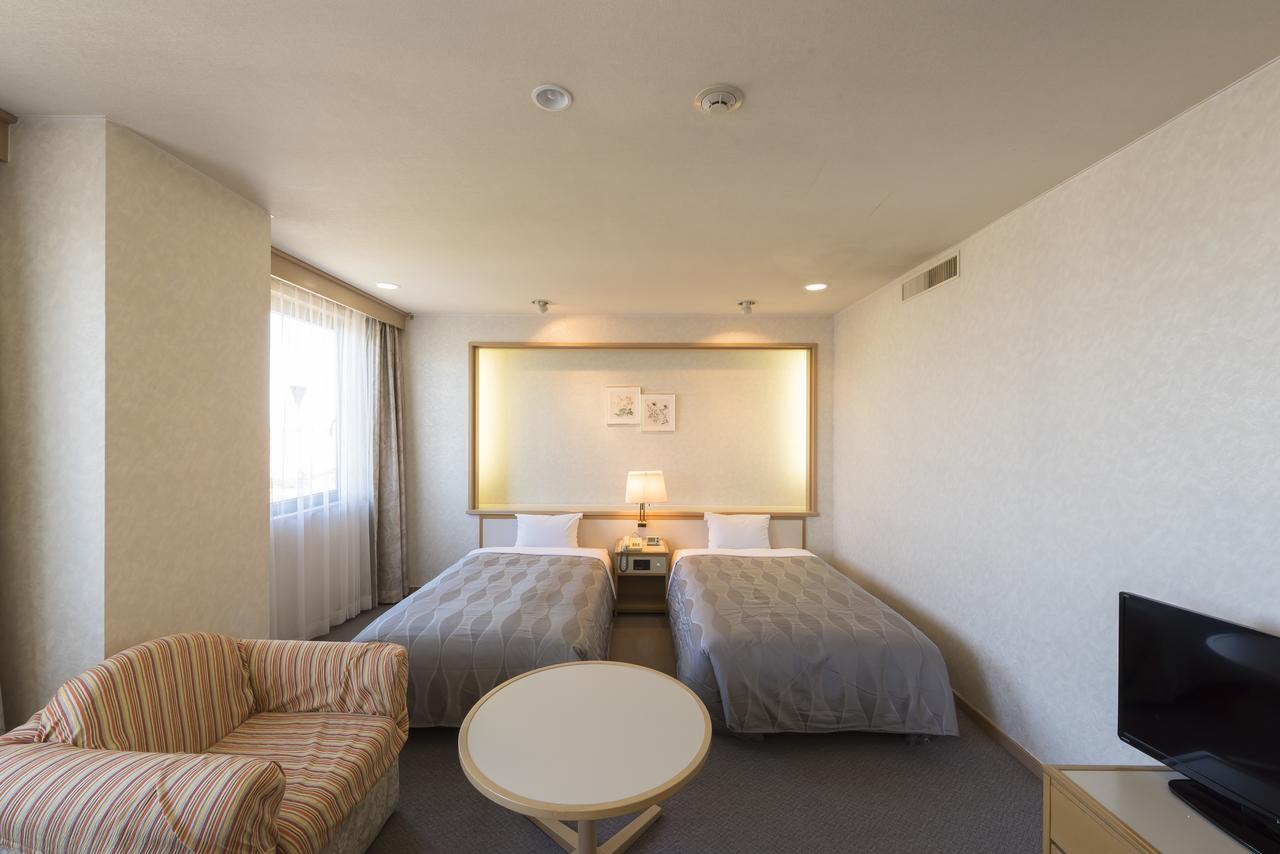 Sky Hotel Namerikawa Екстериор снимка